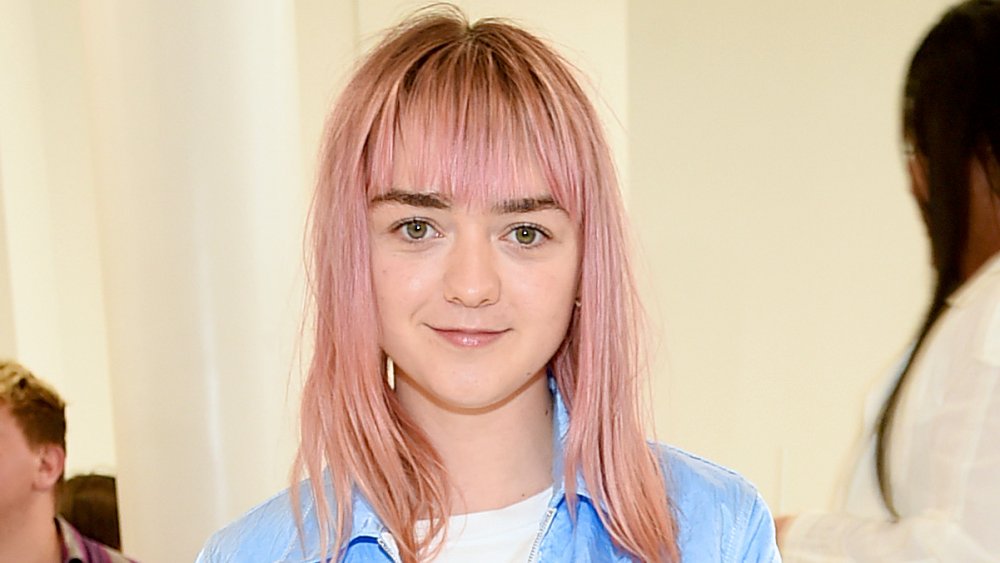 maisie williams soft pink pastel hair